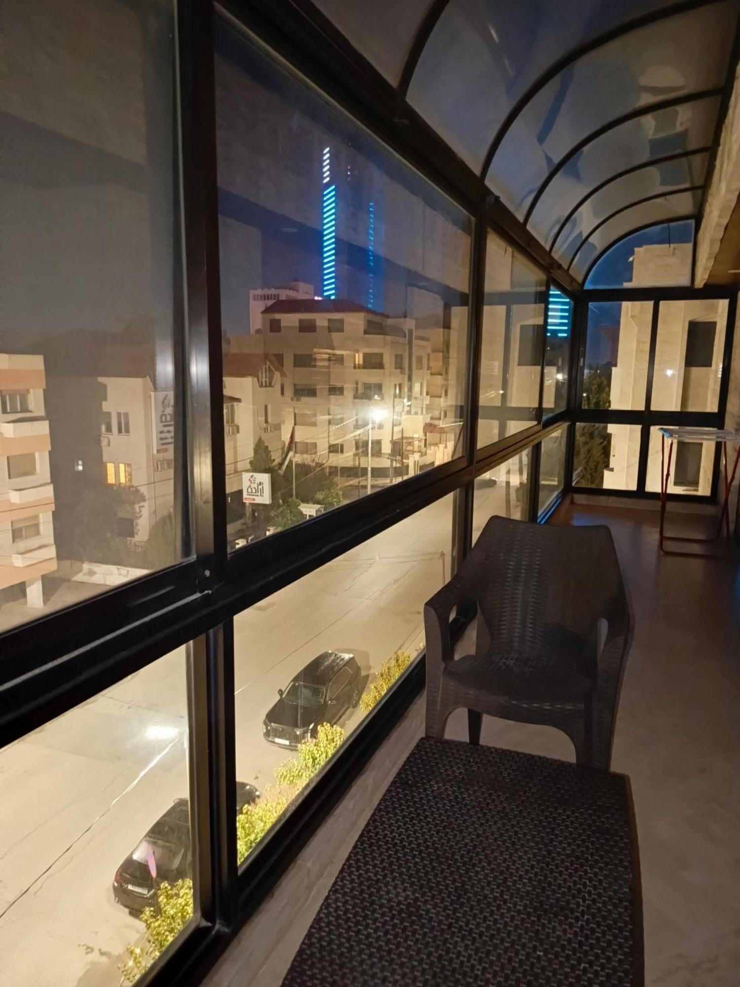Nice Furnished Apartment Аман Екстериор снимка
